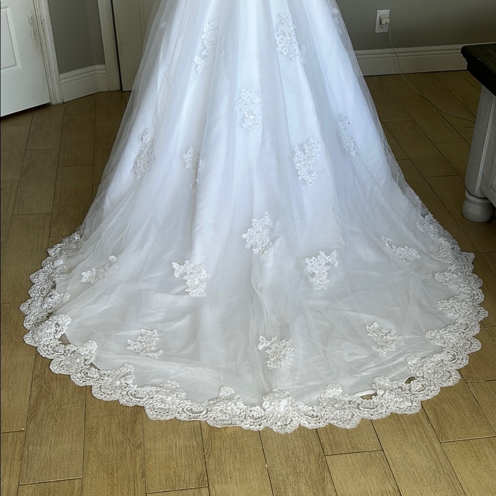 MAKE OFFER Oleg Cassini Strapless David’s Bridal White Wedding Dress - Picture 11 of 16